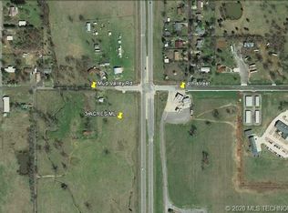 17165 W Mud Valley Rd, Tahlequah, OK 74464