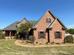 2728 Fall Spring Dr, Olive Branch, MS 38654
