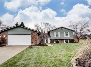 2712 Hutchins Ct, Dayton, OH 45414