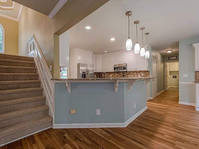461 Braidwood Walk NW — Photo 21