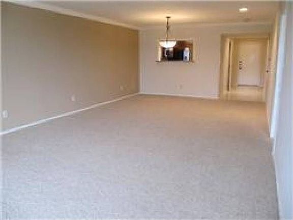 3rd image of 2210 Dorrington St #30
