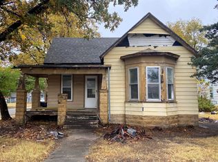 700 E Broadway St, Newton, KS 67114