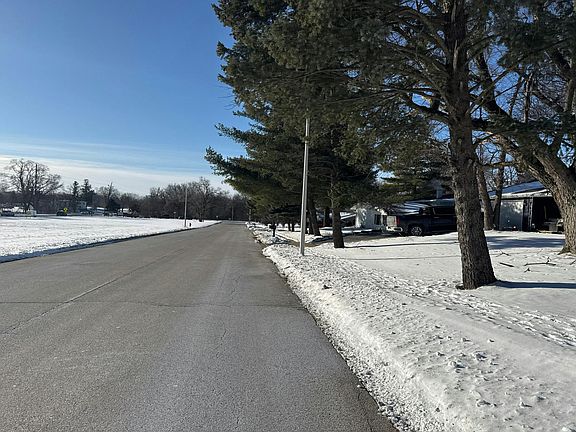 5th image of 1639 Ravine Ln