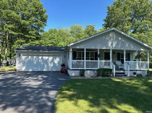 7404 Shipping Ln W #W, Walkerton, IN 46574