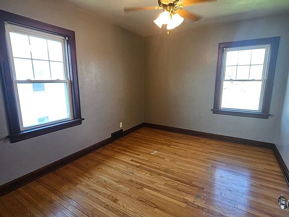 4th image of 2612 N Harrison St APT 3
