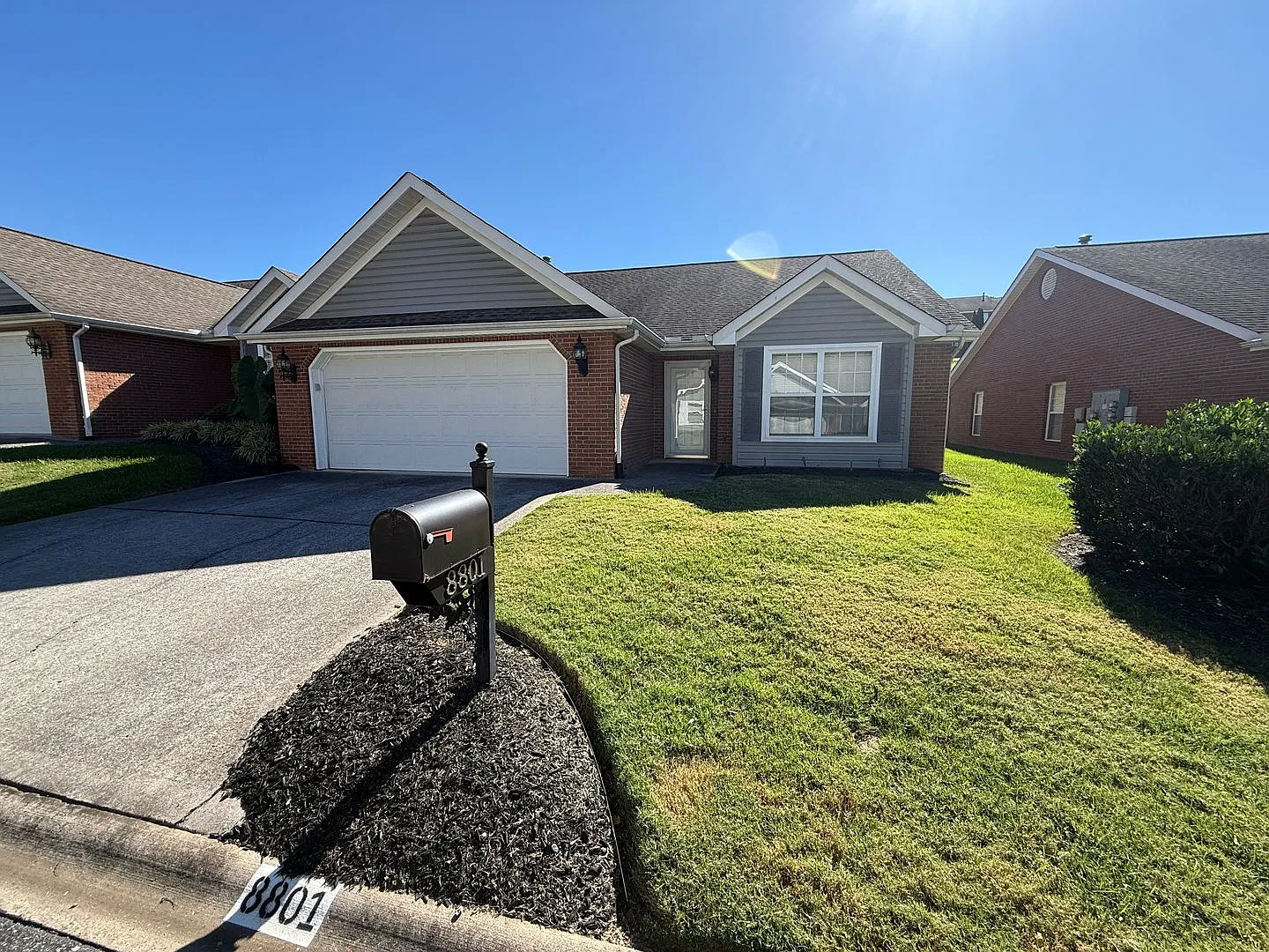 8801 Carriage House Way Knoxville TN 37923 — Photo 1