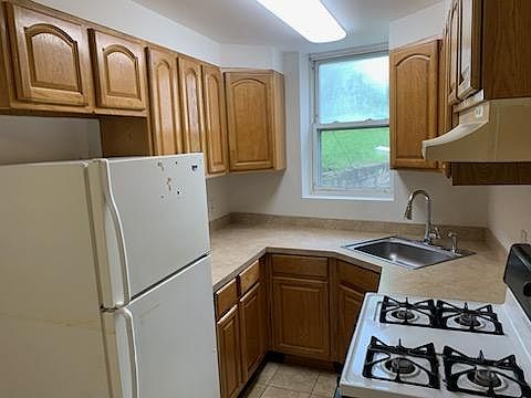 1st image of 341-343 Palisade Pl #Rh1