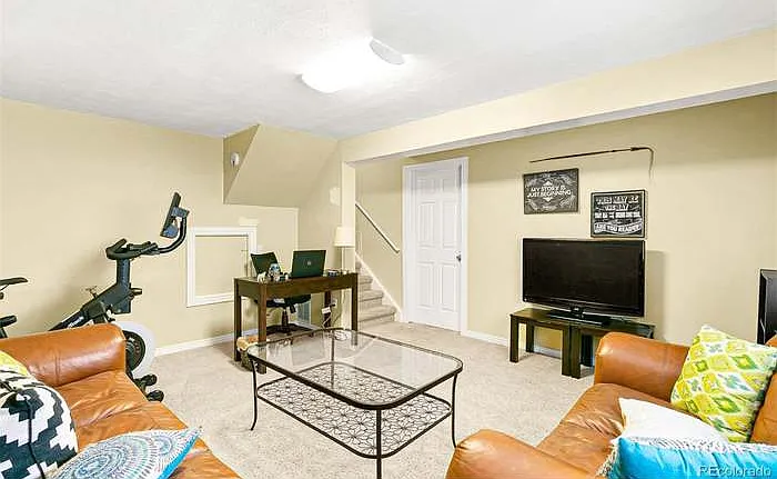 16235 Peregrine Dr — Photo 16