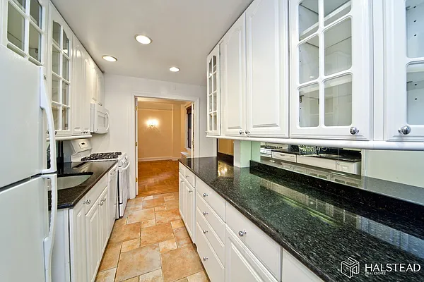 Rented by Halstead Real Estate | media 11