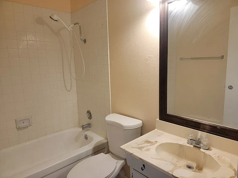 1773 E Harmon Ave — Photo 6