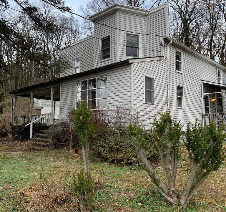 2nd image of 1510 Water St