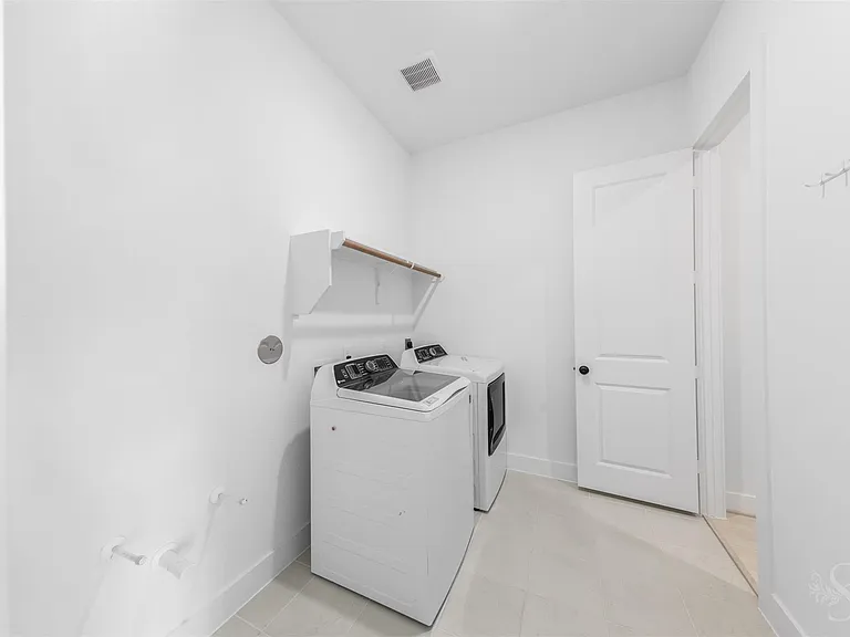7526 Sunny Oak Ln — Photo 29