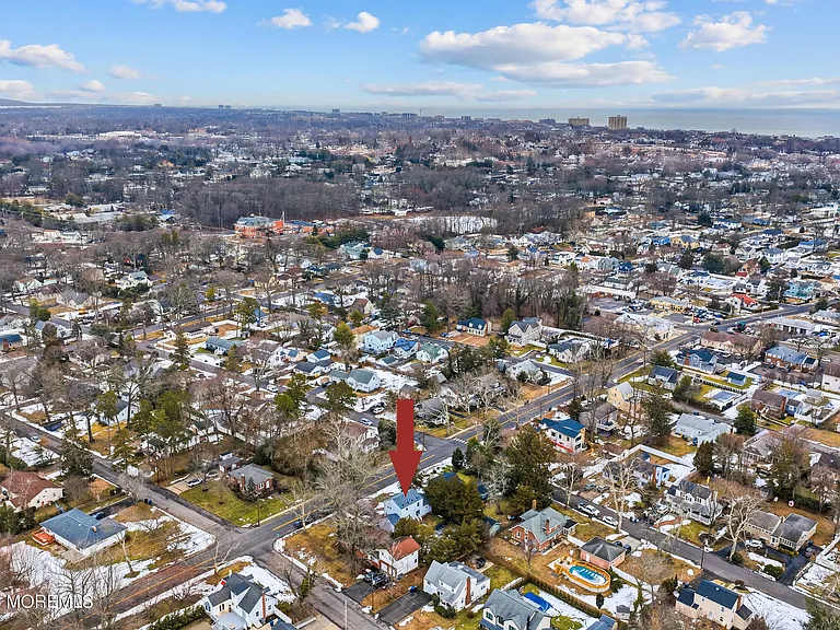 416 Roosevelt Ave — Photo 43