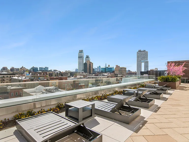171 N 1st St #PHB — Photo 8