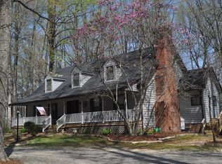 2822 Luttrellville Ln, Farnham, VA 22460