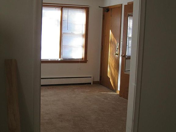 4th image of 719 Grand Ave APT 1