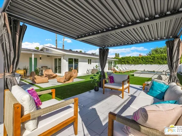 2002 N Whitewater Club Dr, Palm Springs, CA 92262