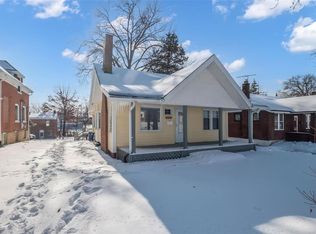 8102 Washington St, Saint Louis, MO 63114