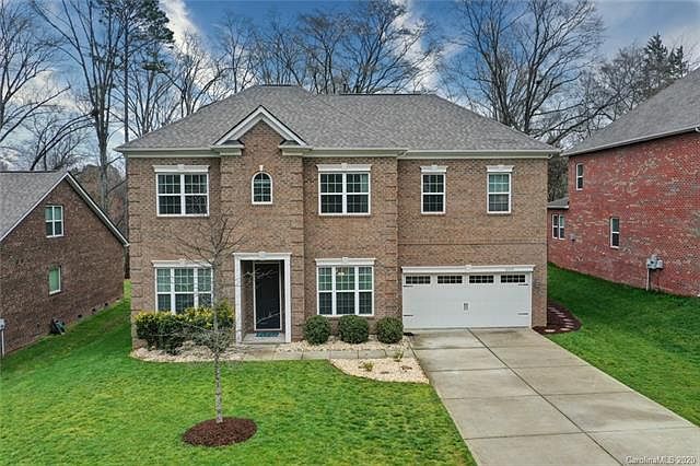 1st image of 10319 Woodview Cir #4