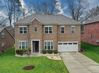 10319 Woodview Cir #4, Charlotte, NC 28277
