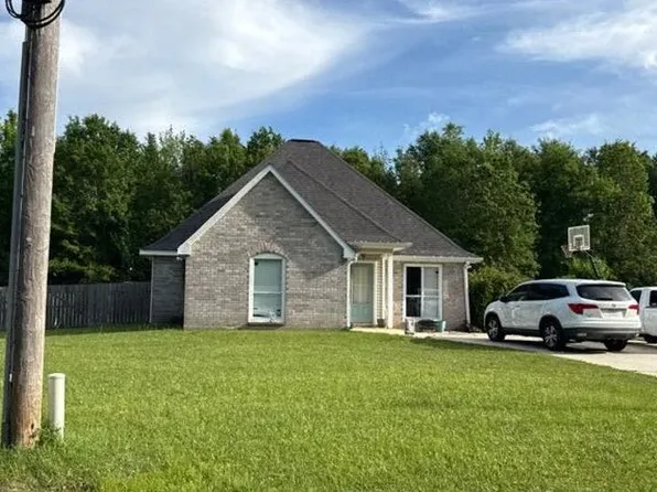 125 Williamsburg Rd, Picayune, MS 39466