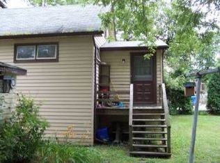 67 75th St, Willowbrook, IL 60527