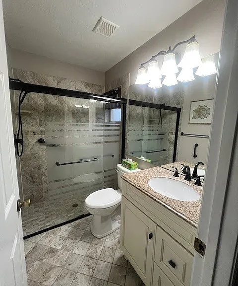 Country Club Dr — Photo 8