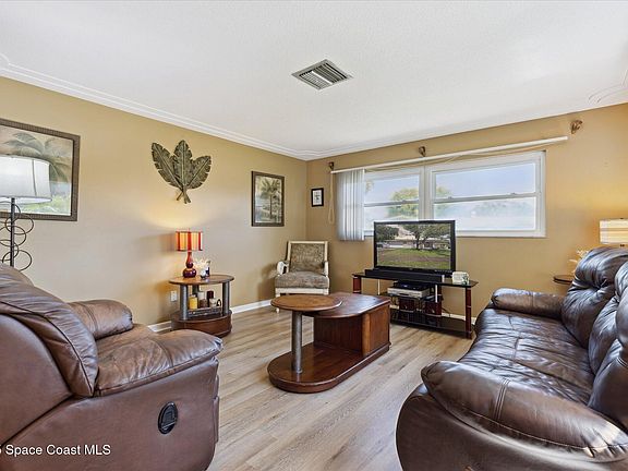 5th image of 2665 Knox Mc Rae Dr