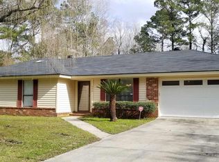 206 Sharon Park Dr, Garden City, GA 31408