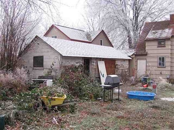 5th image of 815 Edgewood St