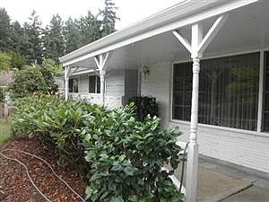 2nd image of 617 NE 107th St