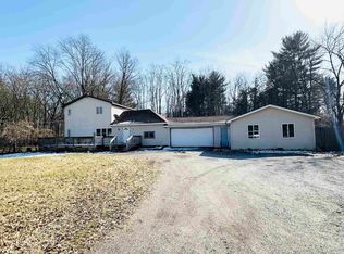 10617 E Iroquois Rd, Walkerton, IN 46574