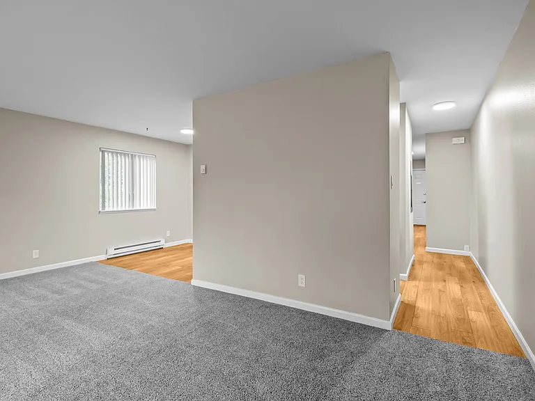 Sycamore Apartments — Photo 7