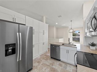 411 Emerald Bay Cir UNIT A5, Naples, FL 34110