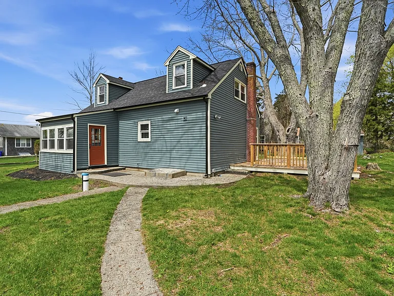 15 Chace Ave — Photo 1