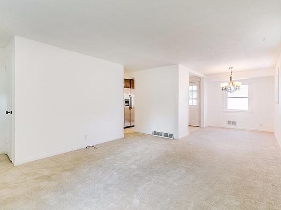 Living Room/Dining Room