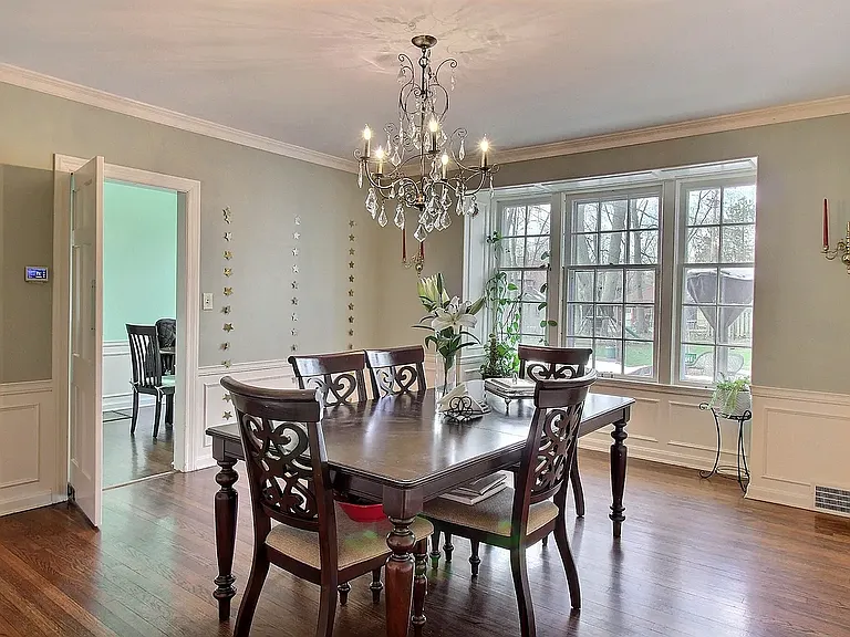 14575 Shaker Blvd — Photo 7