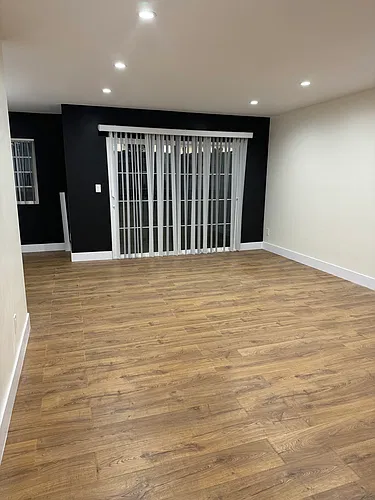 Floor plan 302