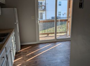408 N Grove St, Kearney, MO 64060