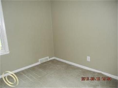 5th image of 21119 Country Club Dr