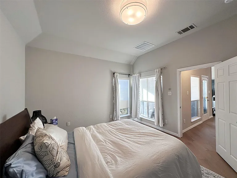 4103 Midrose Trl — Photo 14