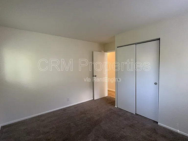 8501 Athens Ct — Photo 11