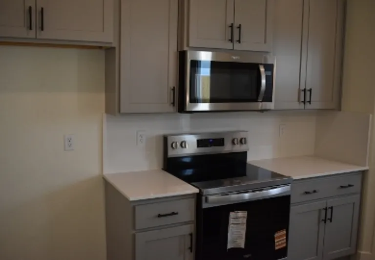 682 Stephanie Dr #2 — Photo 22