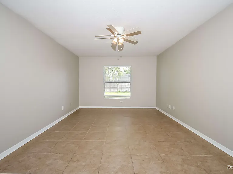 1219 SW Eleuthera Ave — Photo 5