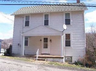 134 Old Pike Rd, Freeport, PA 16229