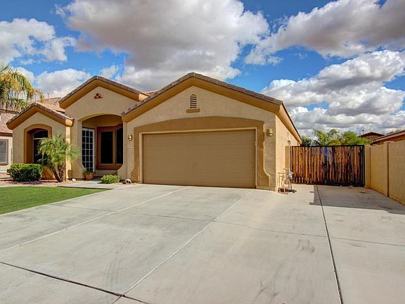 3rd image of 21403 N 78th Ln