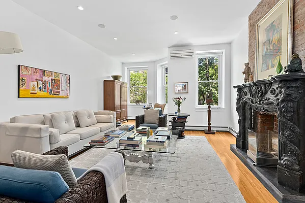 Rented by Douglas Elliman | media 15