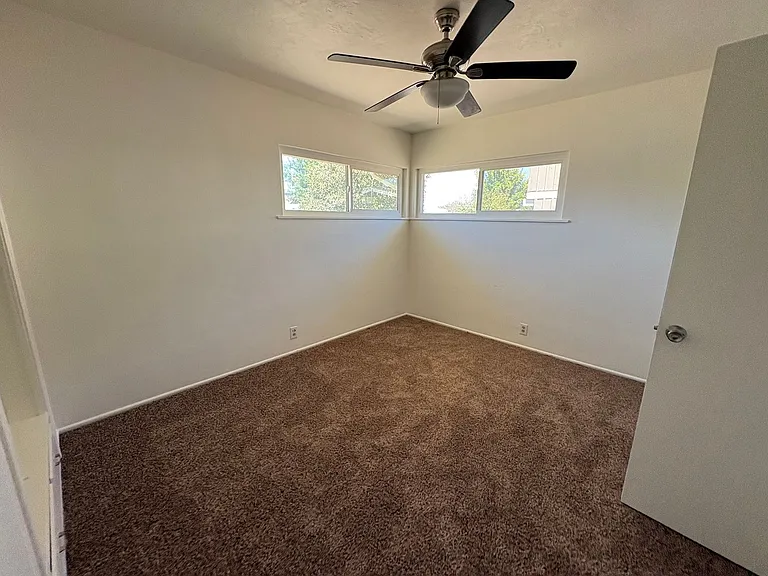1312 S Dollner St — Photo 7