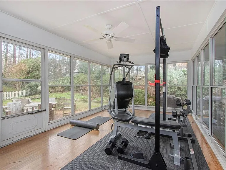 3873 Land O Lakes Dr NE — Photo 28