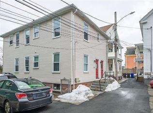 12 Louisburg Pl, Providence, RI 02909